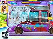 ガーリーアイスクリームトラックの洗車